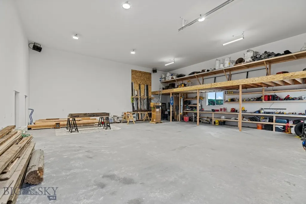 65 Lark Lane Dillon MT 59725