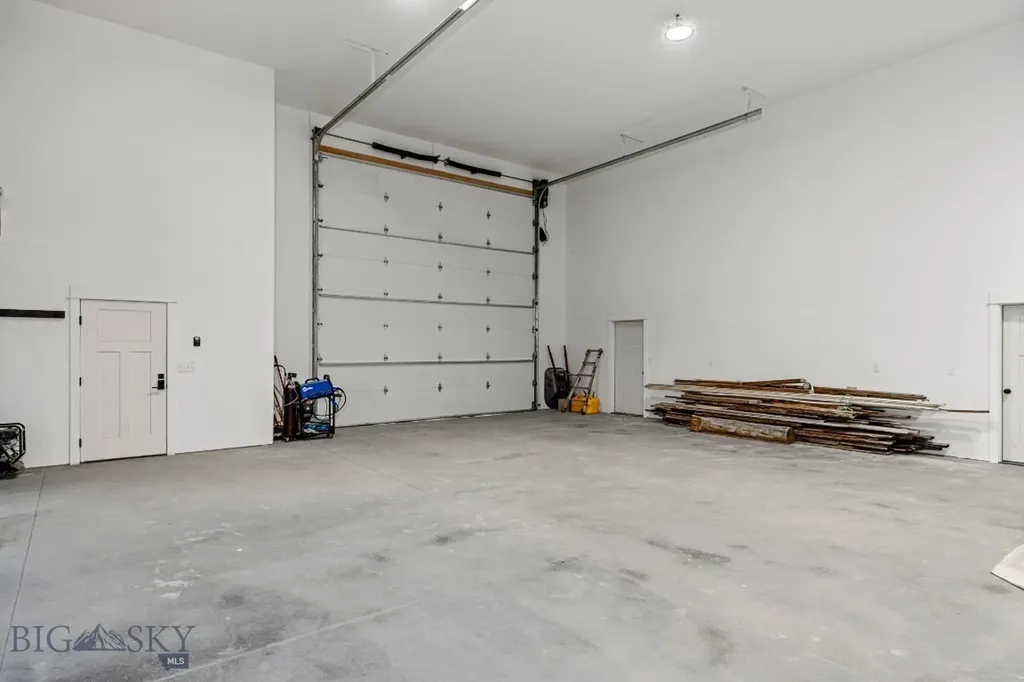 65 Lark Lane Dillon MT 59725