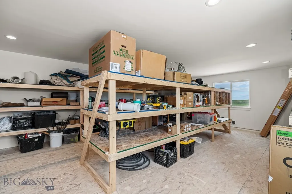 65 Lark Lane Dillon MT 59725