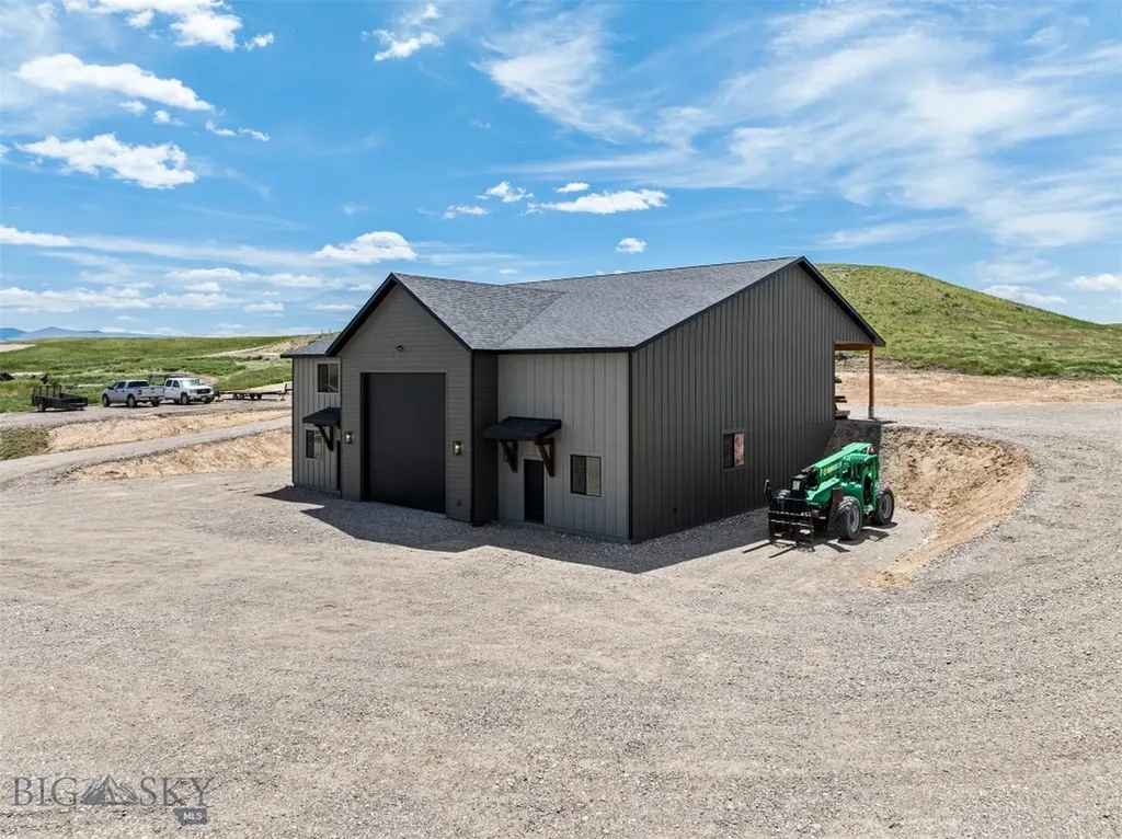 65 Lark Lane Dillon MT 59725