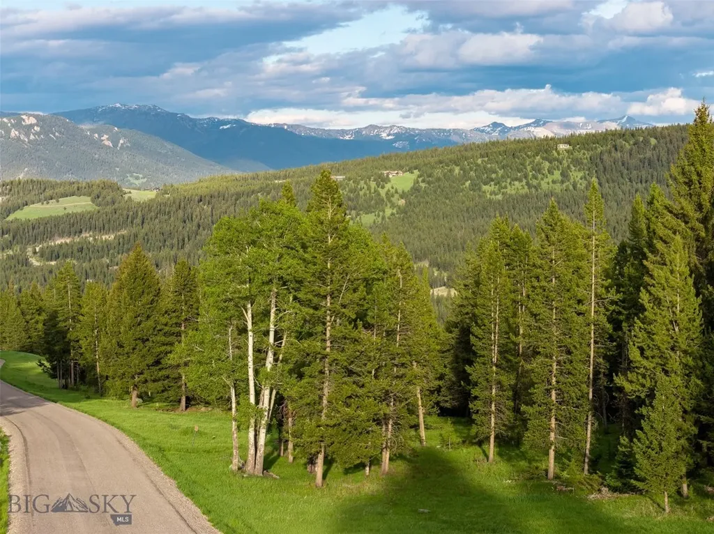 Tbd Crown Butte, Spmc Lot 99 Big Sky MT 59716