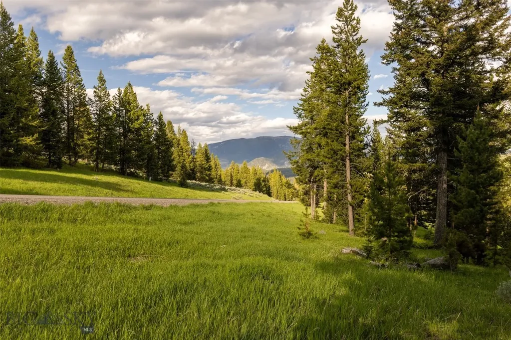 Tbd Crown Butte, Spmc Lot 99 Big Sky MT 59716