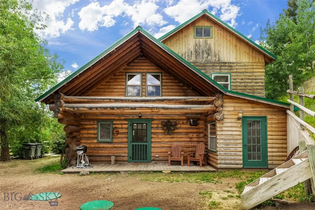 537 Jardine Road Jardine MT 59030