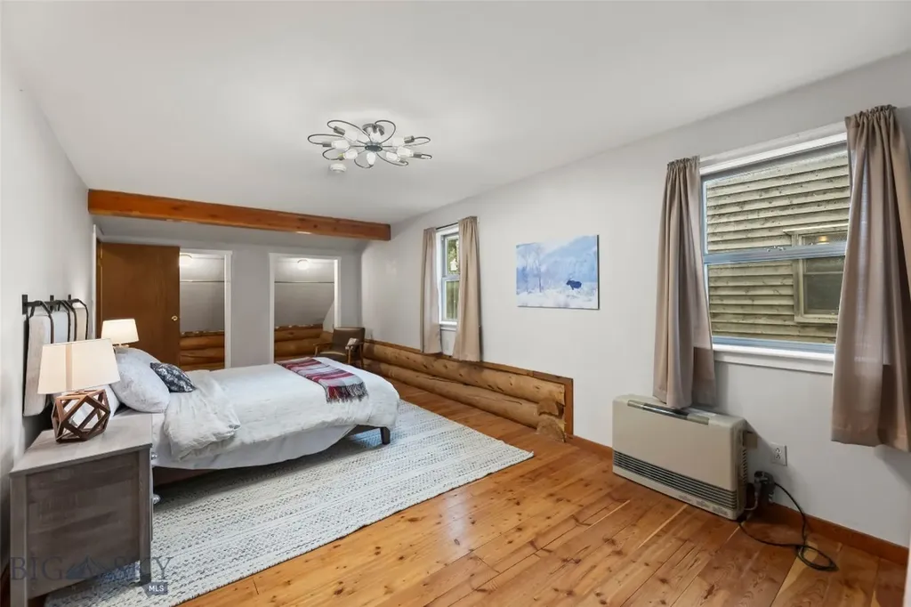 537 Jardine Road Jardine MT 59030