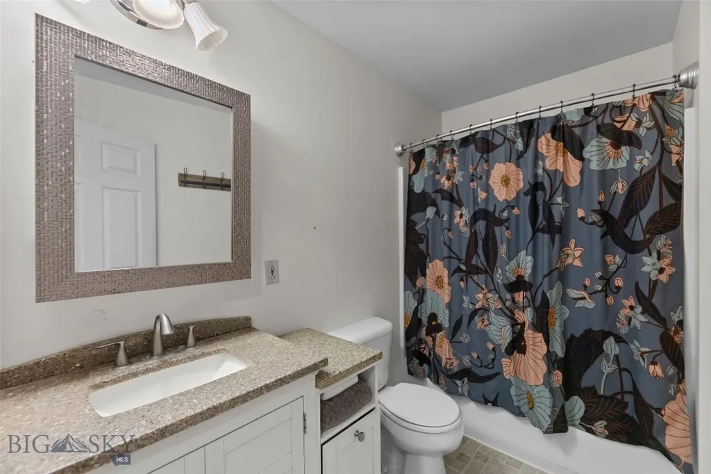537 Jardine Road Jardine MT 59030