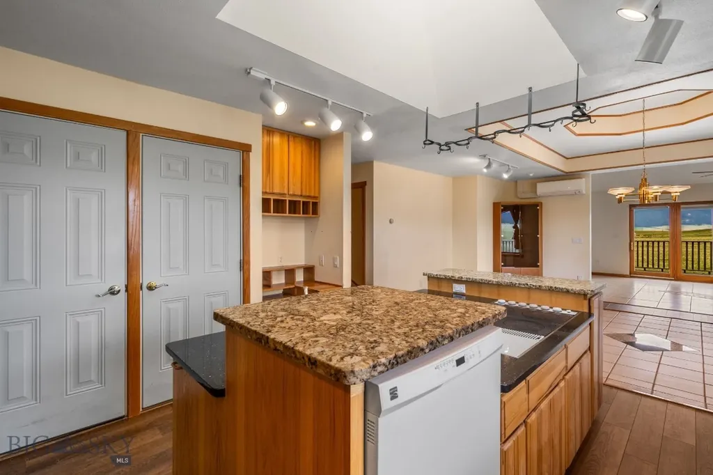 6385 Mount Highway 41 Whitehall MT 59759