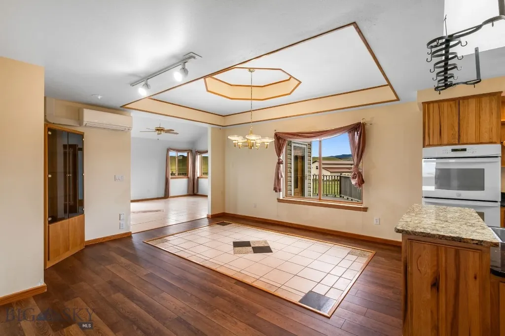6385 Mount Highway 41 Whitehall MT 59759