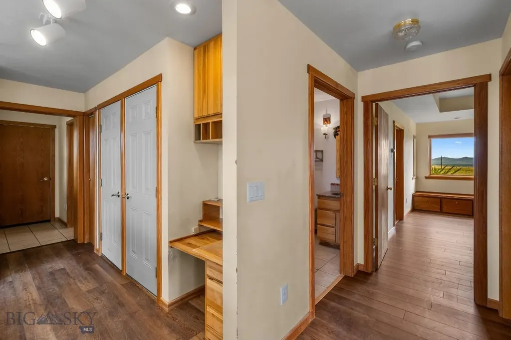 6385 Mount Highway 41 Whitehall MT 59759