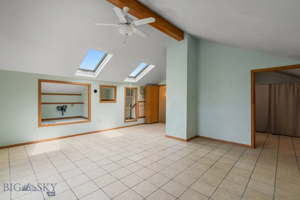 6385 Mount Highway 41 Whitehall MT 59759