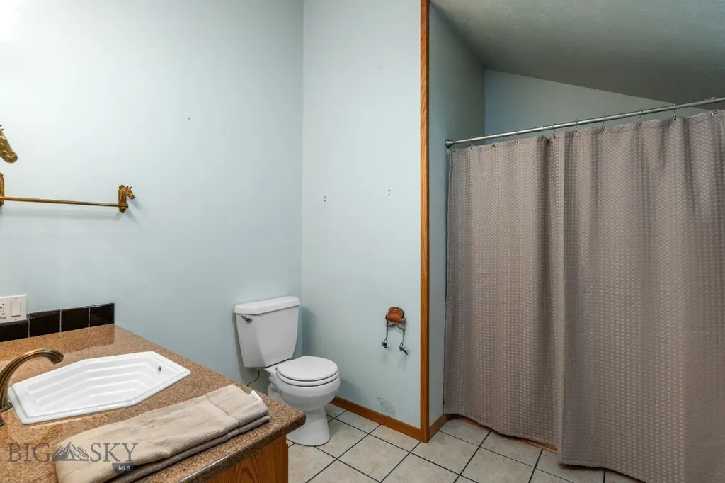 6385 Mount Highway 41 Whitehall MT 59759