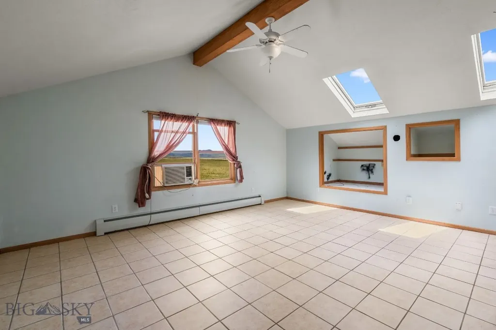6385 Mount Highway 41 Whitehall MT 59759