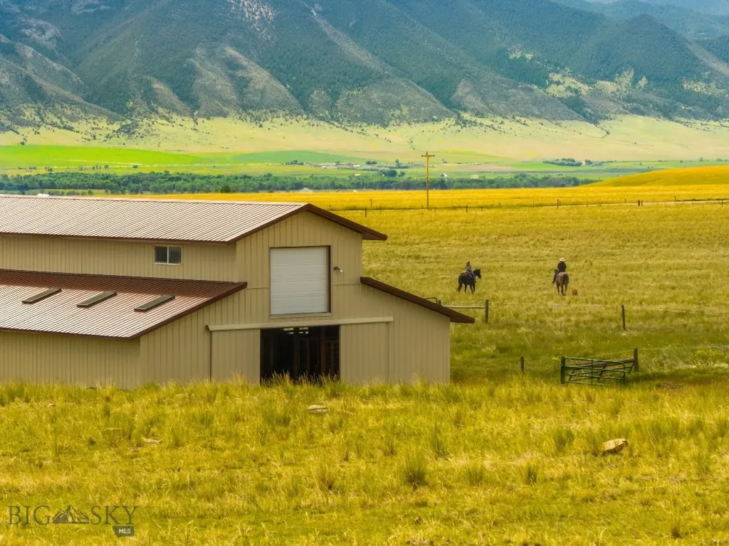 6385 Mount Highway 41 Whitehall MT 59759