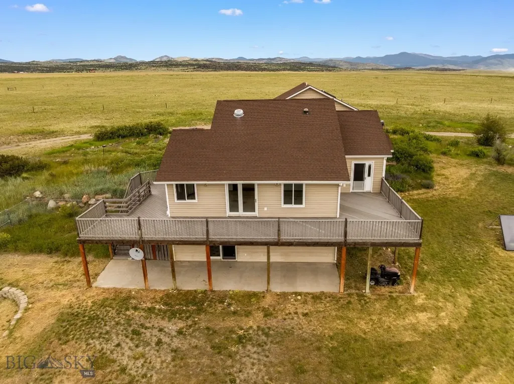 6385 Mount Highway 41 Whitehall MT 59759