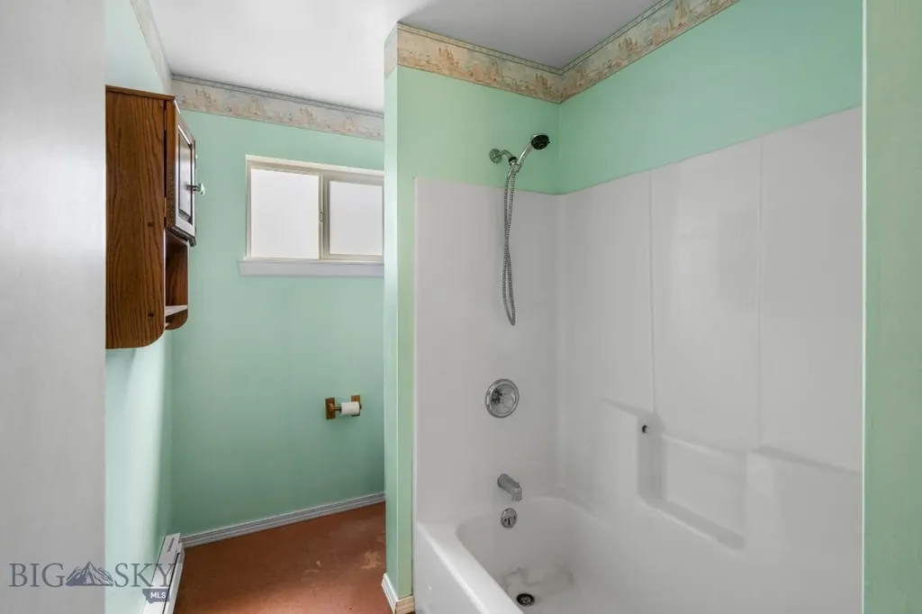 6385 Mount Highway 41 Whitehall MT 59759