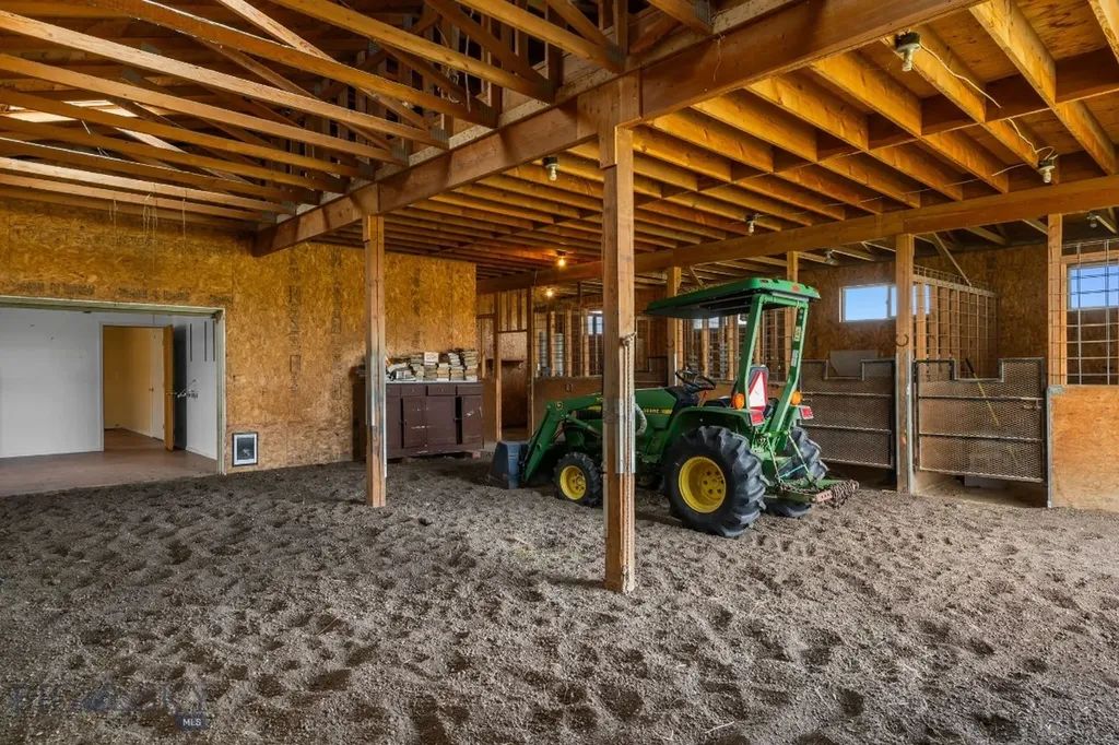 6385 Mount Highway 41 Whitehall MT 59759