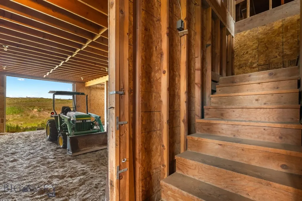 6385 Mount Highway 41 Whitehall MT 59759