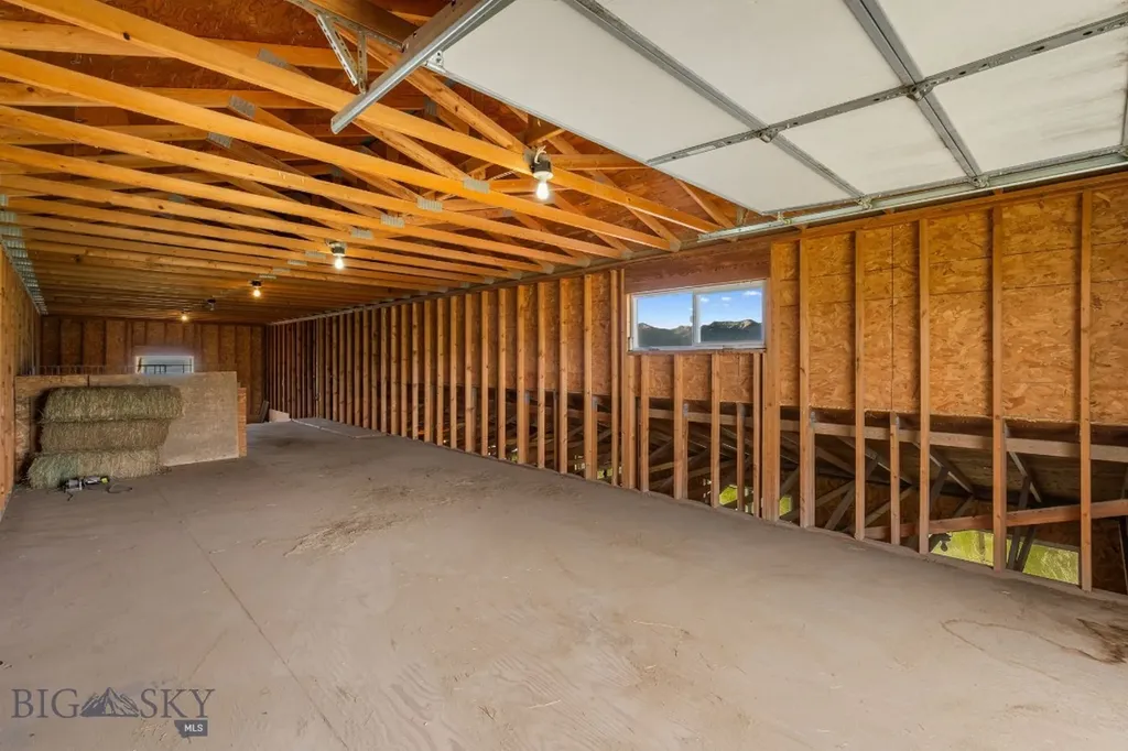 6385 Mount Highway 41 Whitehall MT 59759