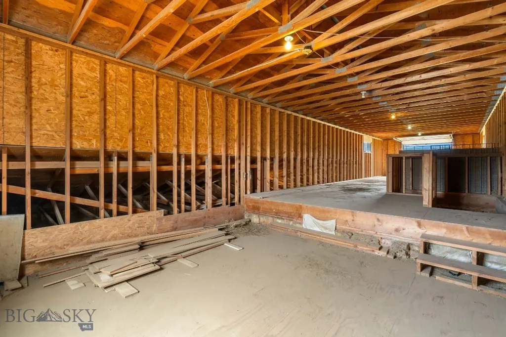6385 Mount Highway 41 Whitehall MT 59759