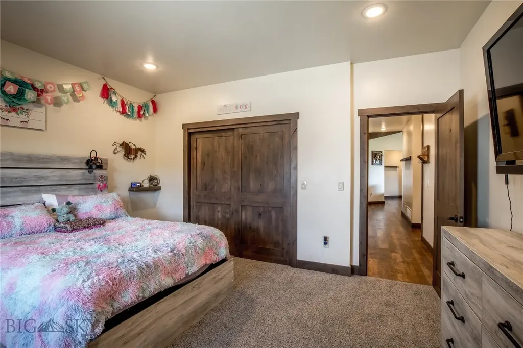 8 Sunset Court Ennis MT 59729