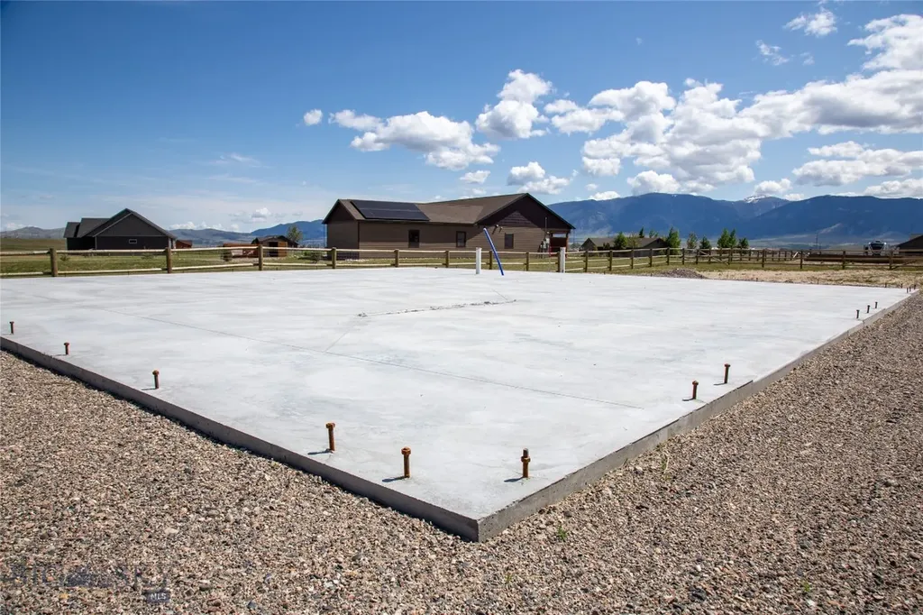 8 Sunset Court Ennis MT 59729