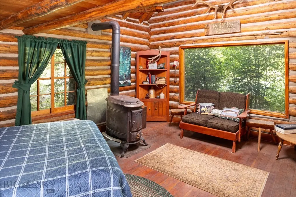 64370 Gallatin Road Gallatin Gateway MT 59730