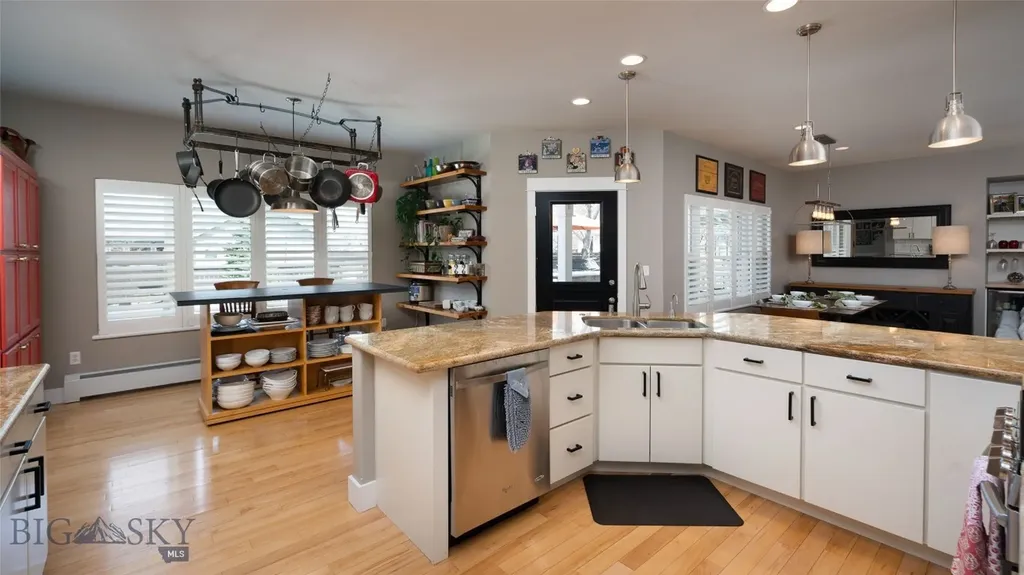 3214 Hillcrest Drive Bozeman MT 59715