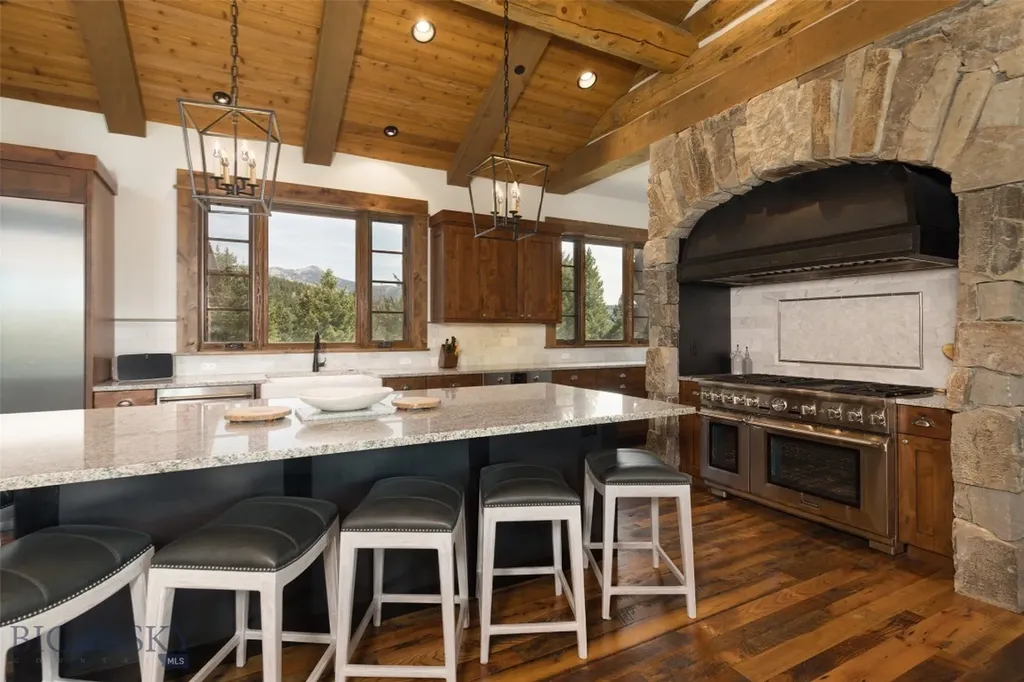164 Settlers Loop Big Sky MT 59716