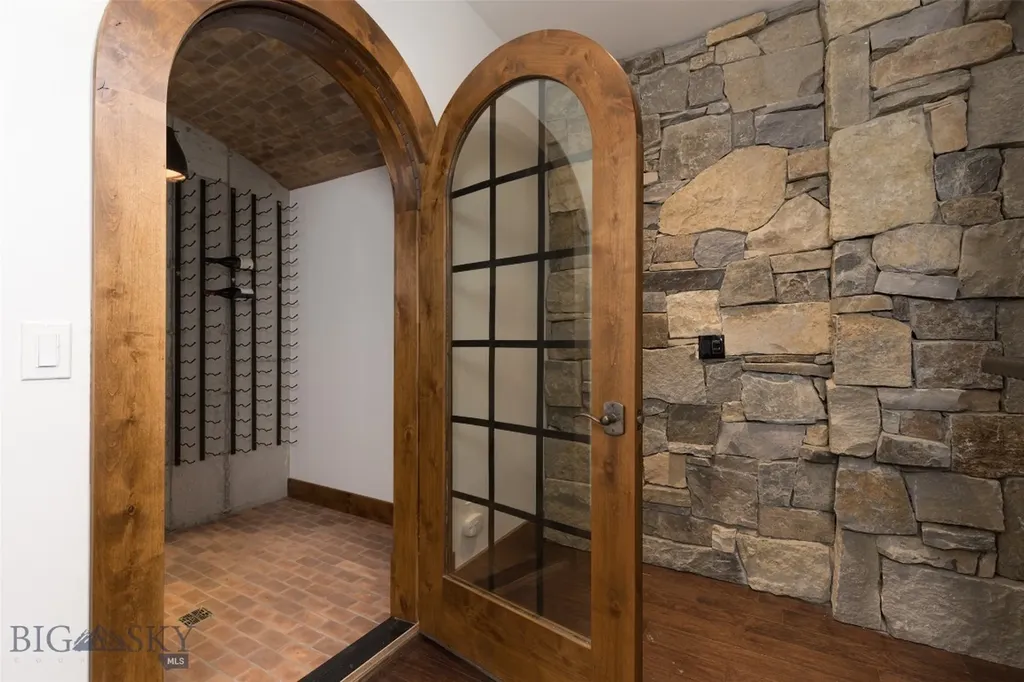 164 Settlers Loop Big Sky MT 59716