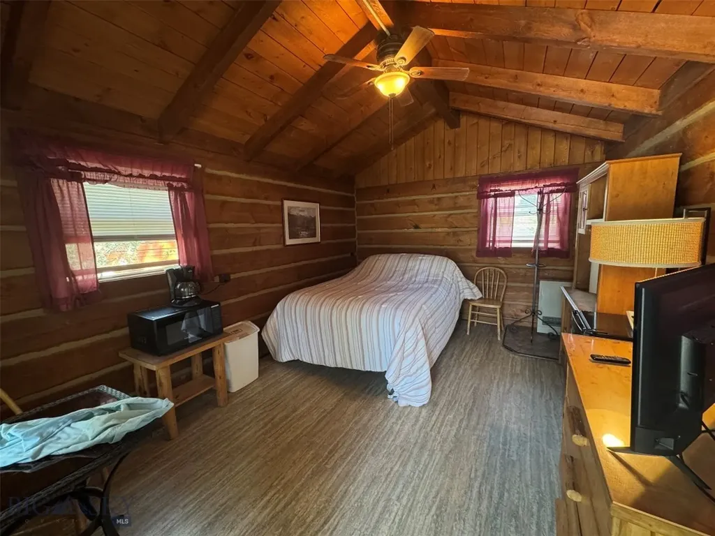 13505 Turah Road Clinton MT 59825