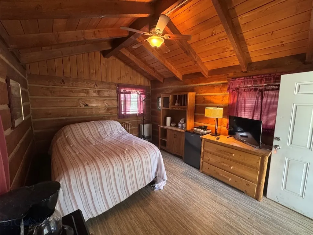 13505 Turah Road Clinton MT 59825