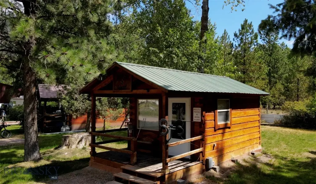13505 Turah Road Clinton MT 59825