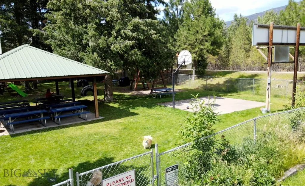 13505 Turah Road Clinton MT 59825