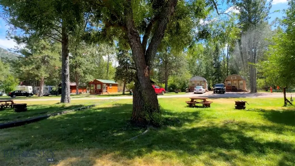 13505 Turah Road Clinton MT 59825