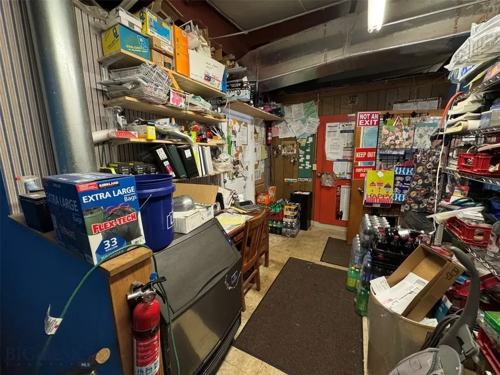 13505 Turah Road Clinton MT 59825