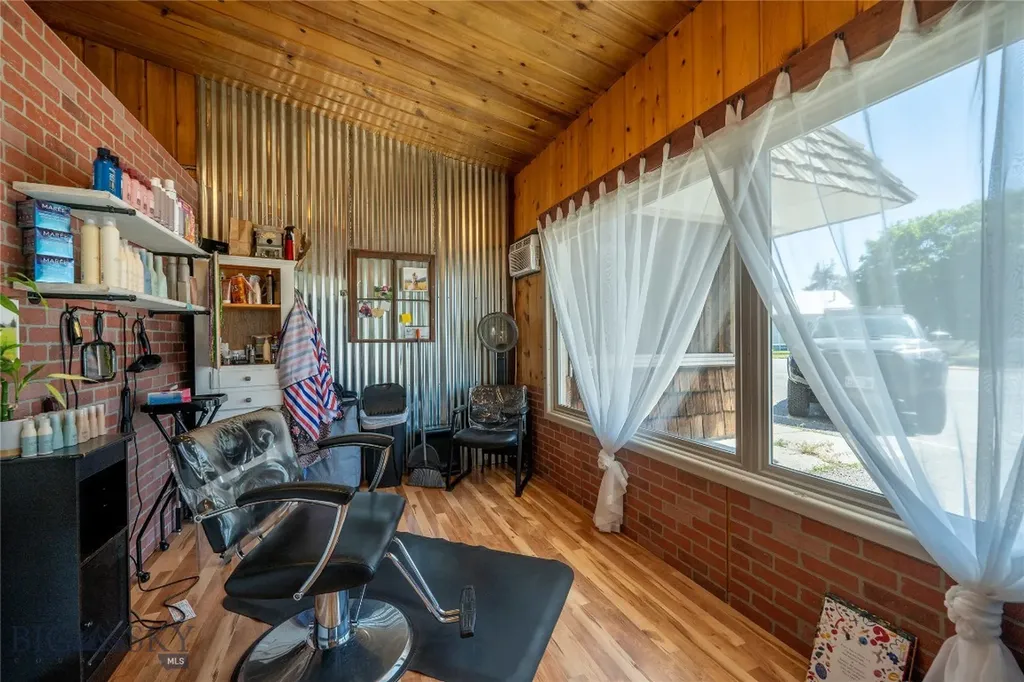 1014 W Park Street Livingston MT 59047