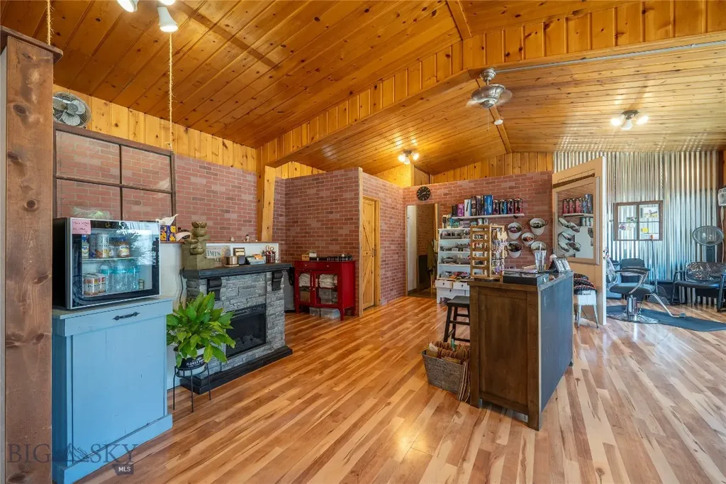 1014 W Park Street Livingston MT 59047