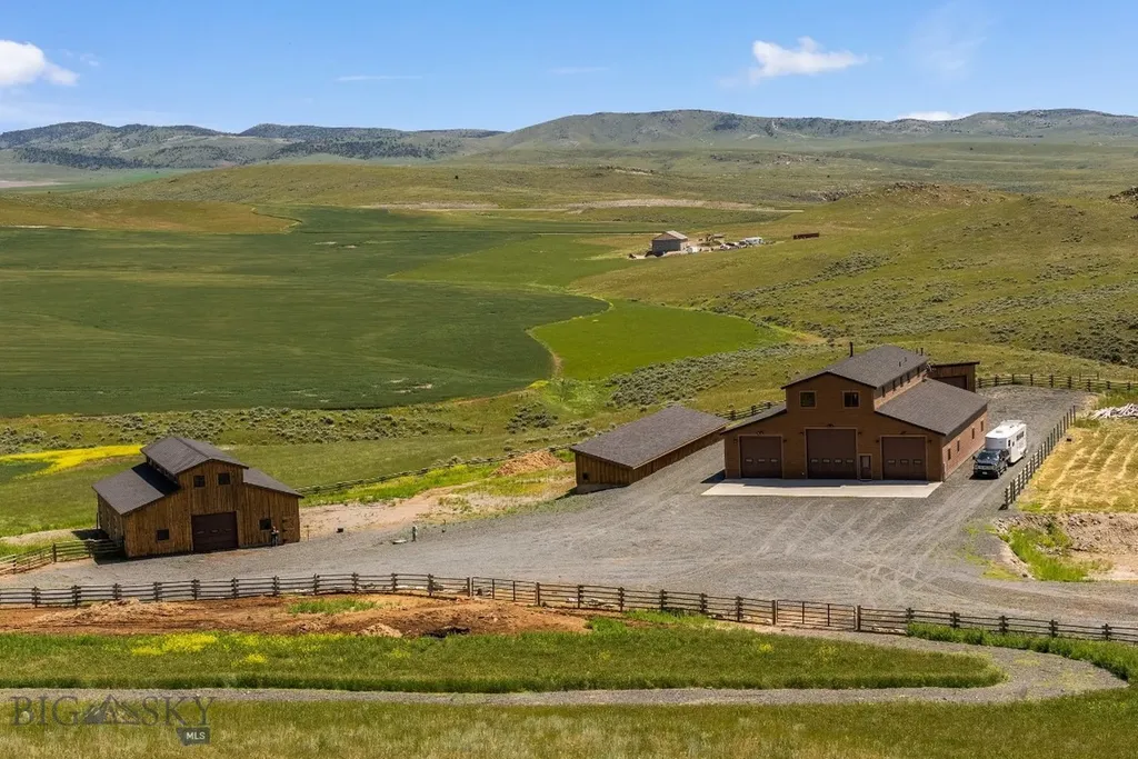 26 Dalesview Three Forks MT 59752
