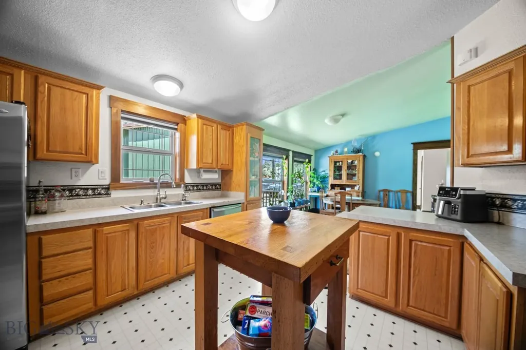 3400 Magenta Road Bozeman MT 59718