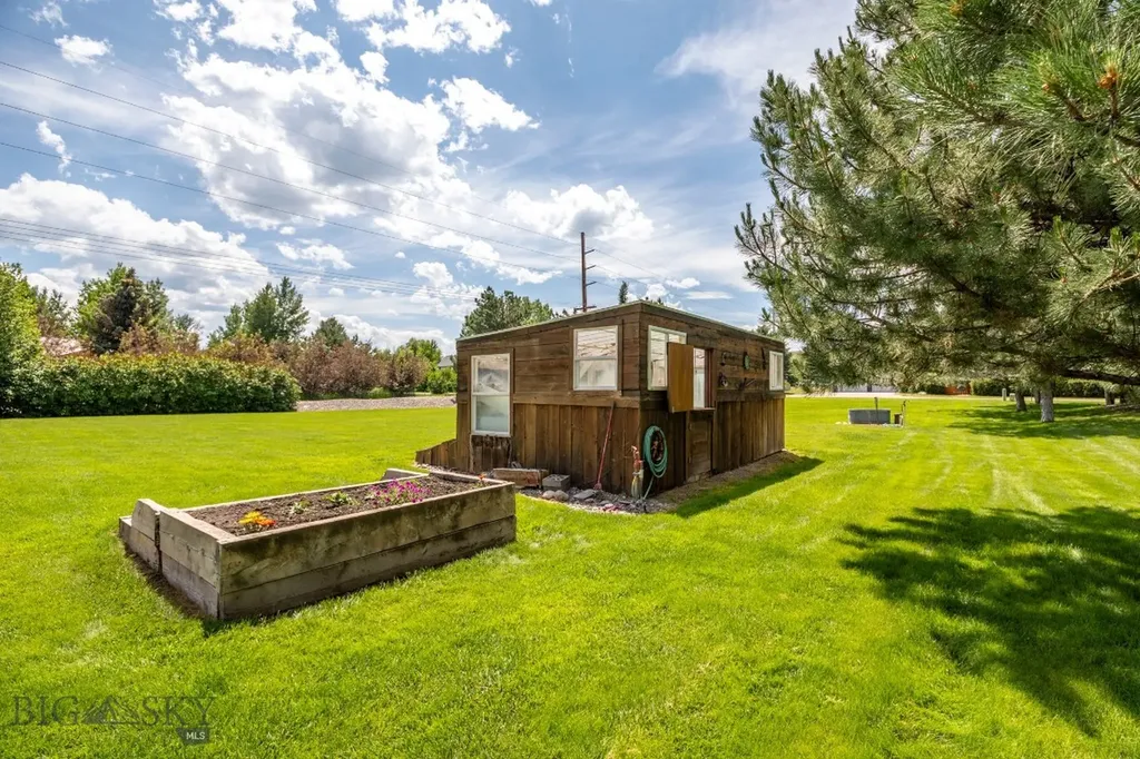 3400 Magenta Road Bozeman MT 59718