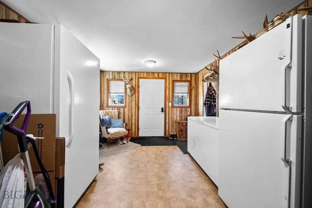 3400 Magenta Road Bozeman MT 59718