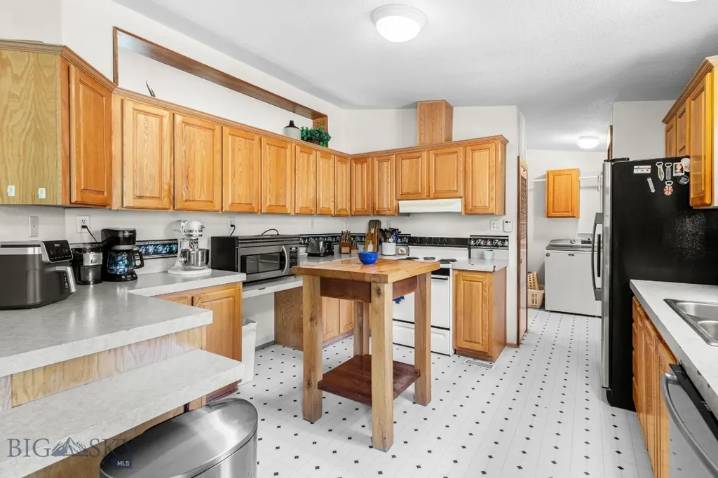 3400 Magenta Road Bozeman MT 59718