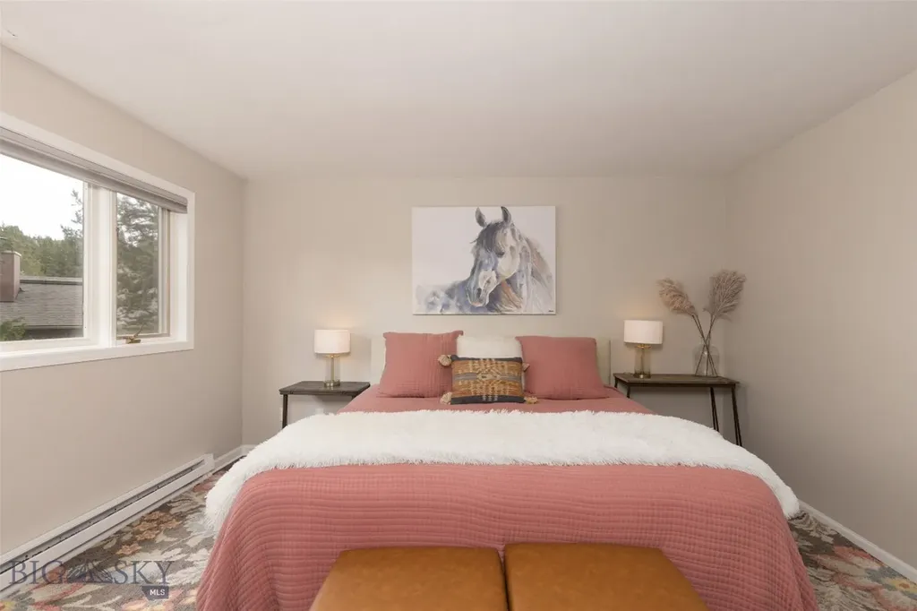 32 Rose Hip Circle Big Sky MT 59716