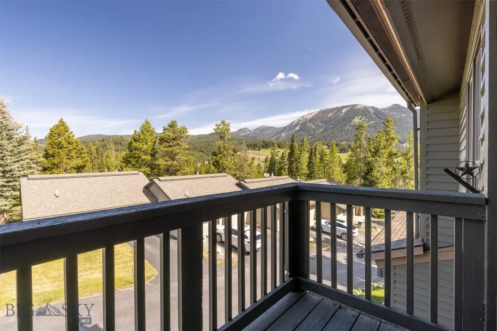 32 Rose Hip Circle Big Sky MT 59716