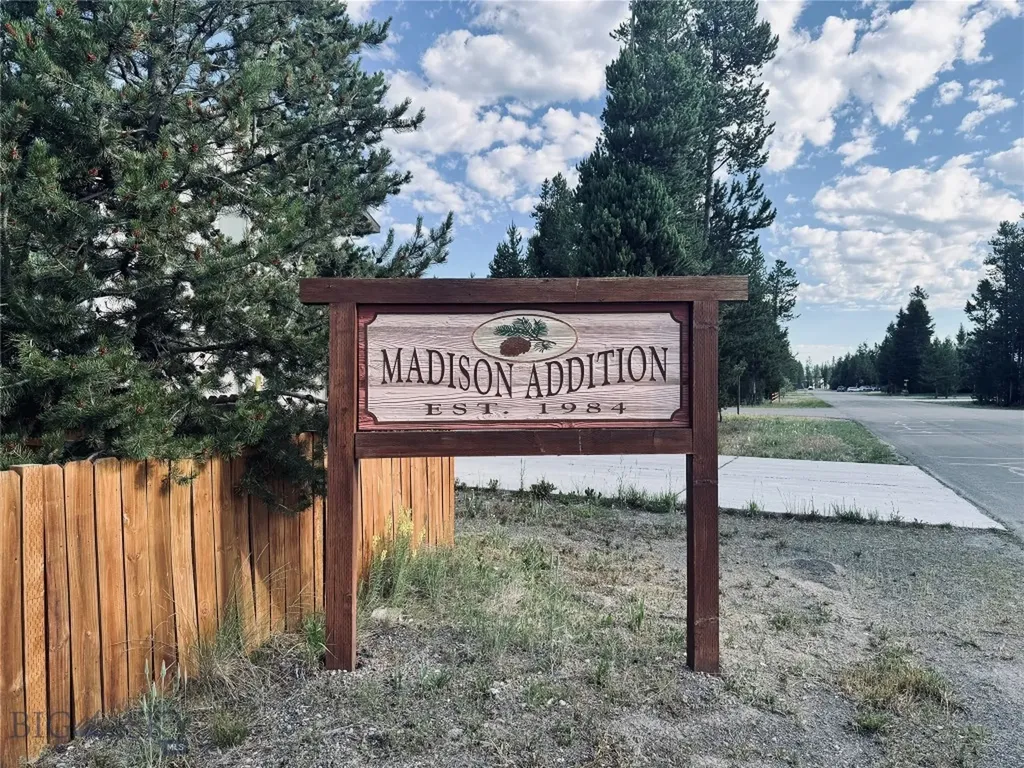613 Apollinaris Avenue West Yellowstone MT 59758