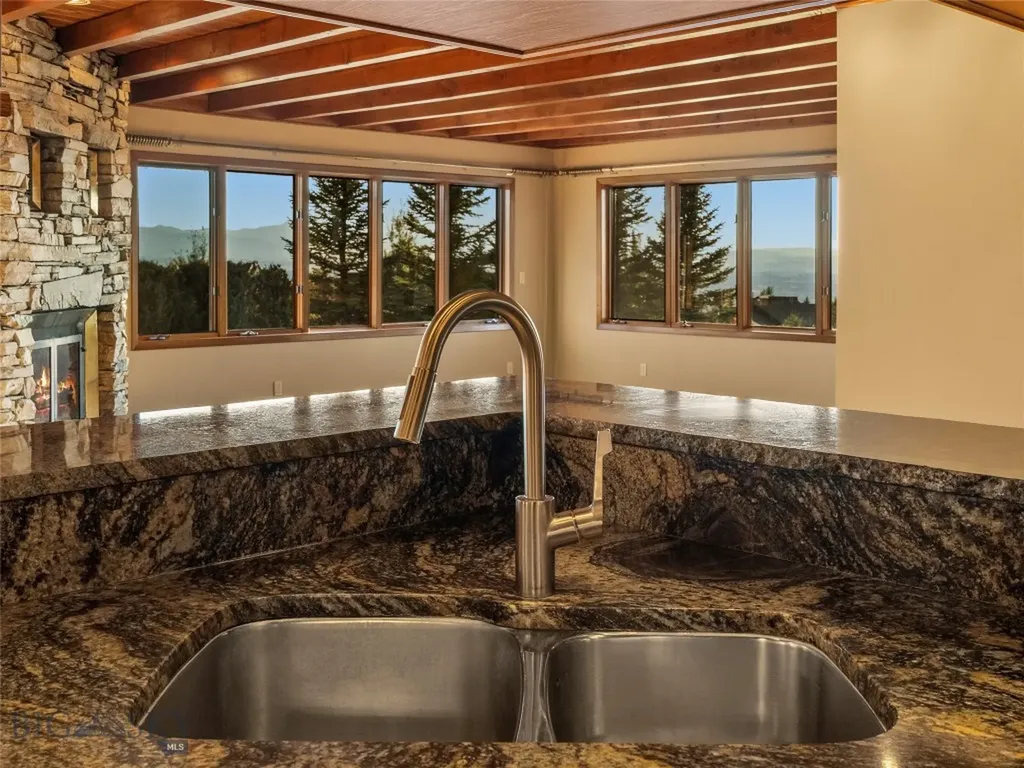 7810 Rolling Hills Drive Bozeman MT 59715
