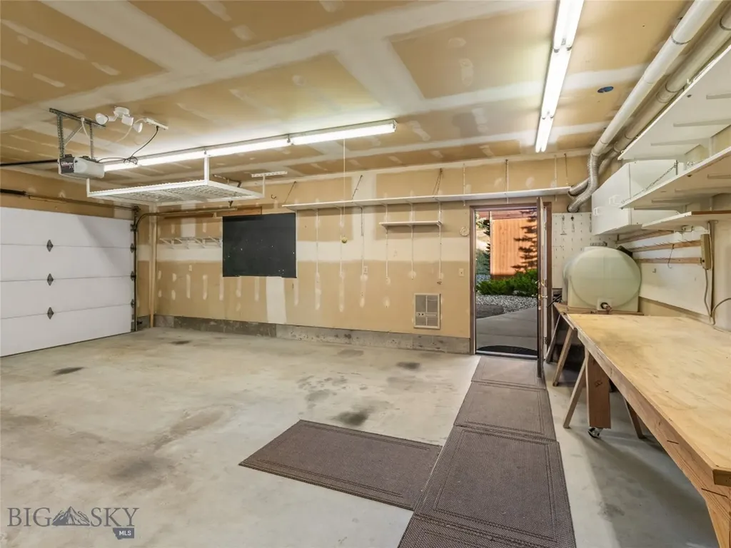 7810 Rolling Hills Drive Bozeman MT 59715