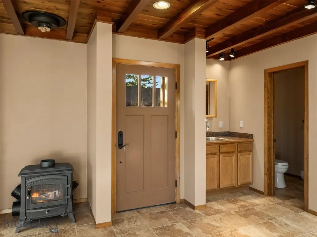 7810 Rolling Hills Drive Bozeman MT 59715