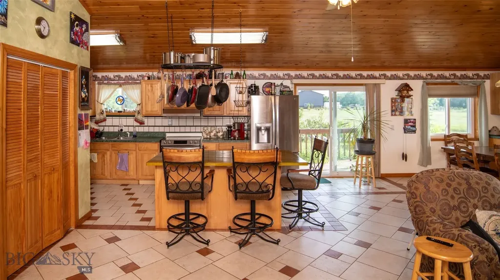 65 Indian Rings Road Big Timber MT 59011