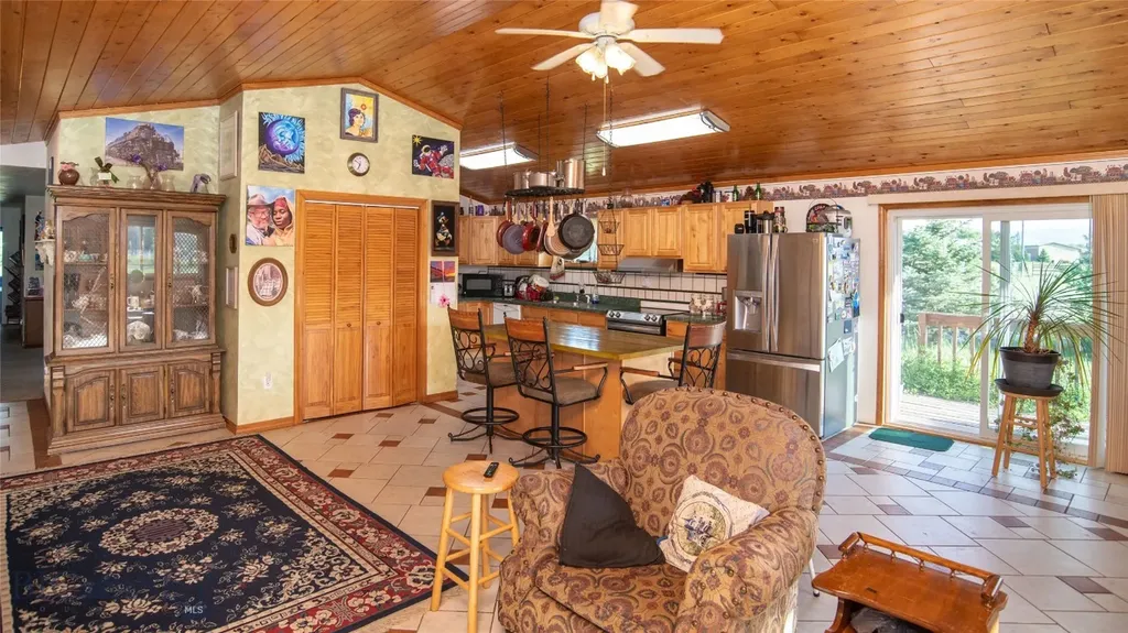 65 Indian Rings Road Big Timber MT 59011