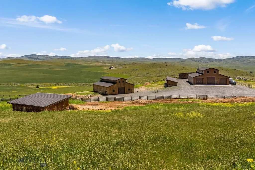 26 Dalesview Three Forks MT 59752